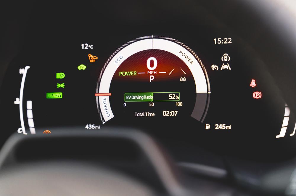 Toyota Aygo X Hybrid driver's display
