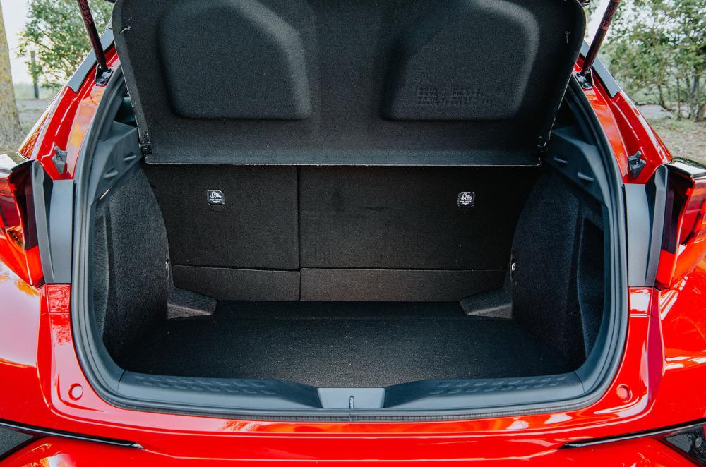 Toyota C-HR boot