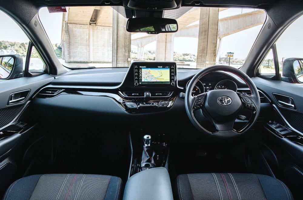 Toyota C-HR dashboard