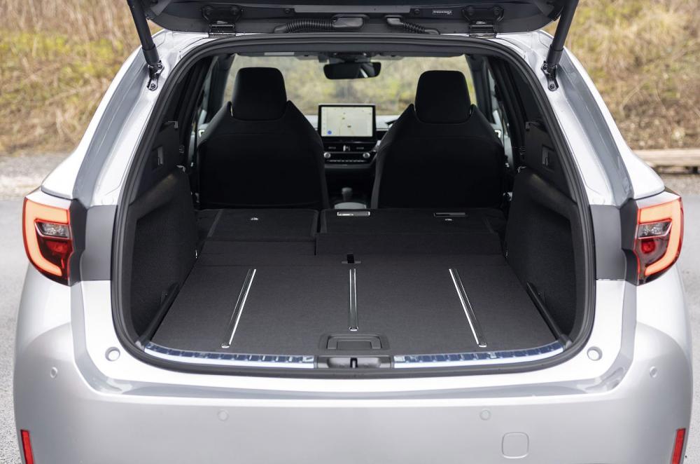 Toyota Corolla Touring Sports boot