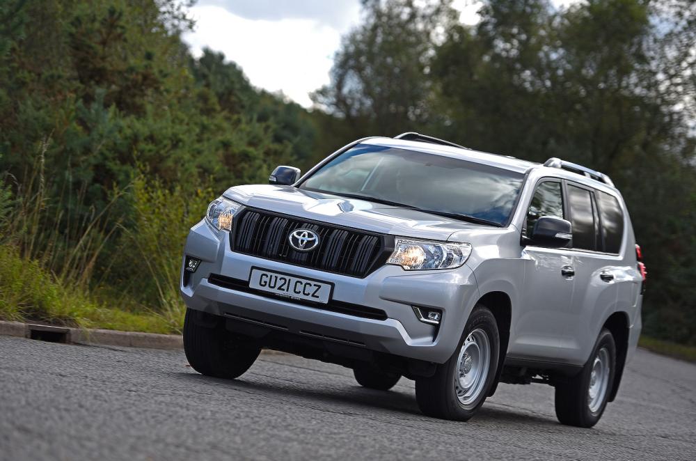 Toyota Land Cruiser Commercial front cornering