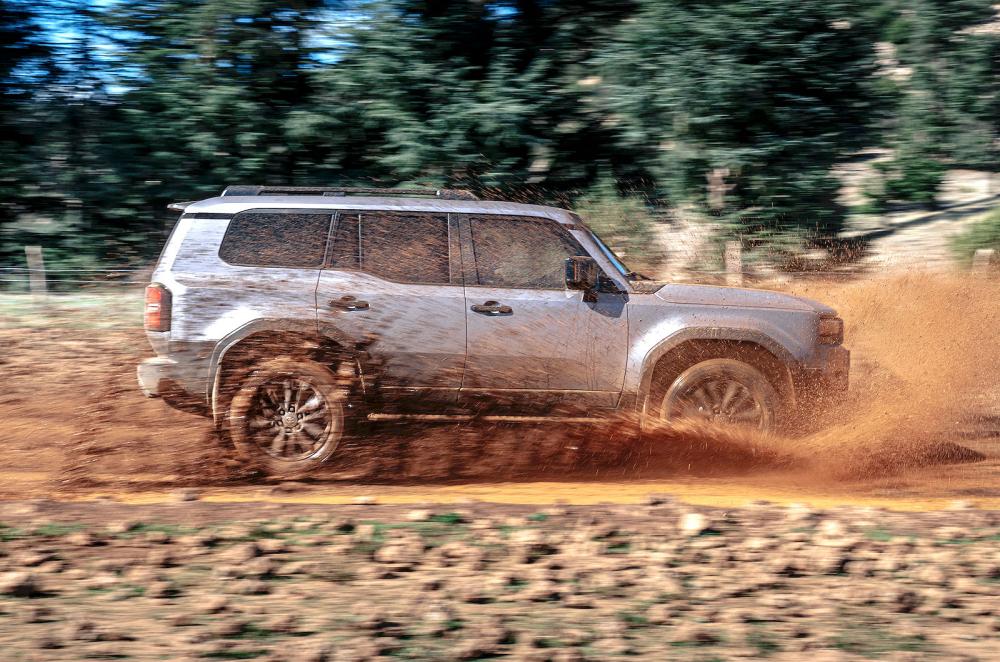 Toyota Land Cruiser right driving off road