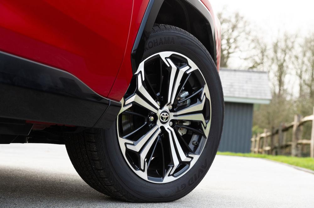 Toyota RAV4 alloy wheel