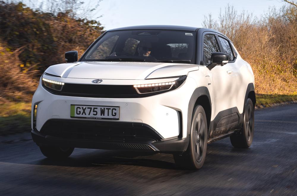 Toyota Urban Cruiser driving front left