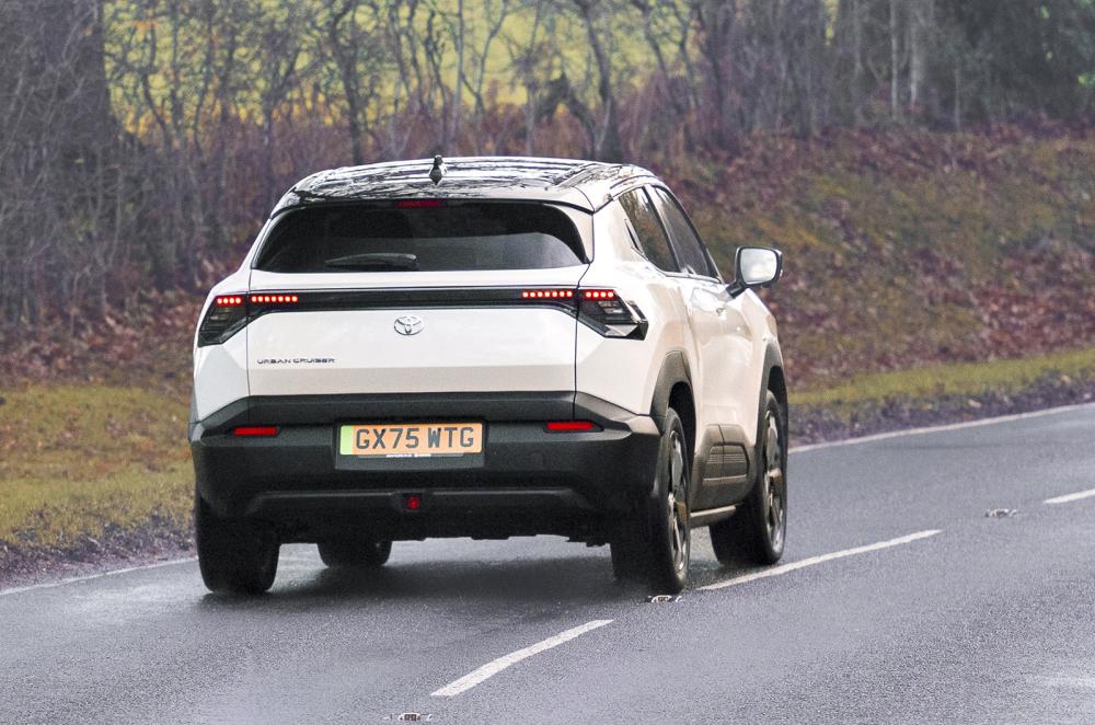 Toyota Urban Cruiser rear cornering