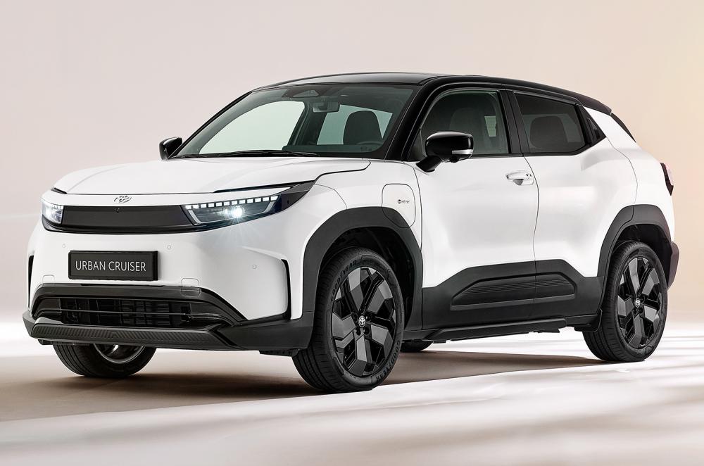 Toyota Urban Cruiser static front left