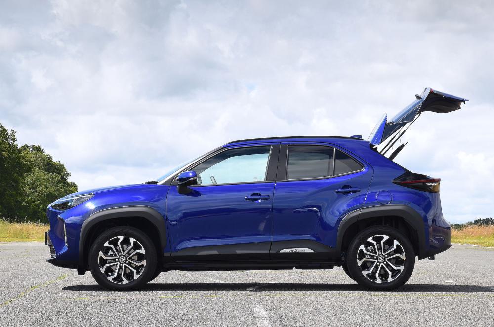 Toyota Yaris Cross left static boot open