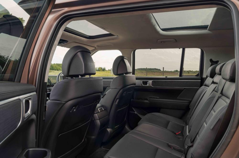 Hyundai Santa Fe middle row