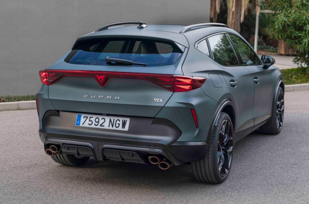 Cupra Formentor exterior rear