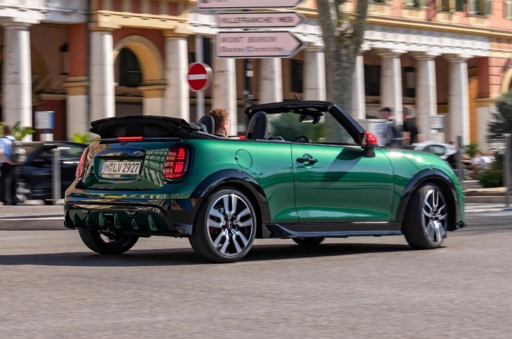 Mini Cooper Convertible rear cornering