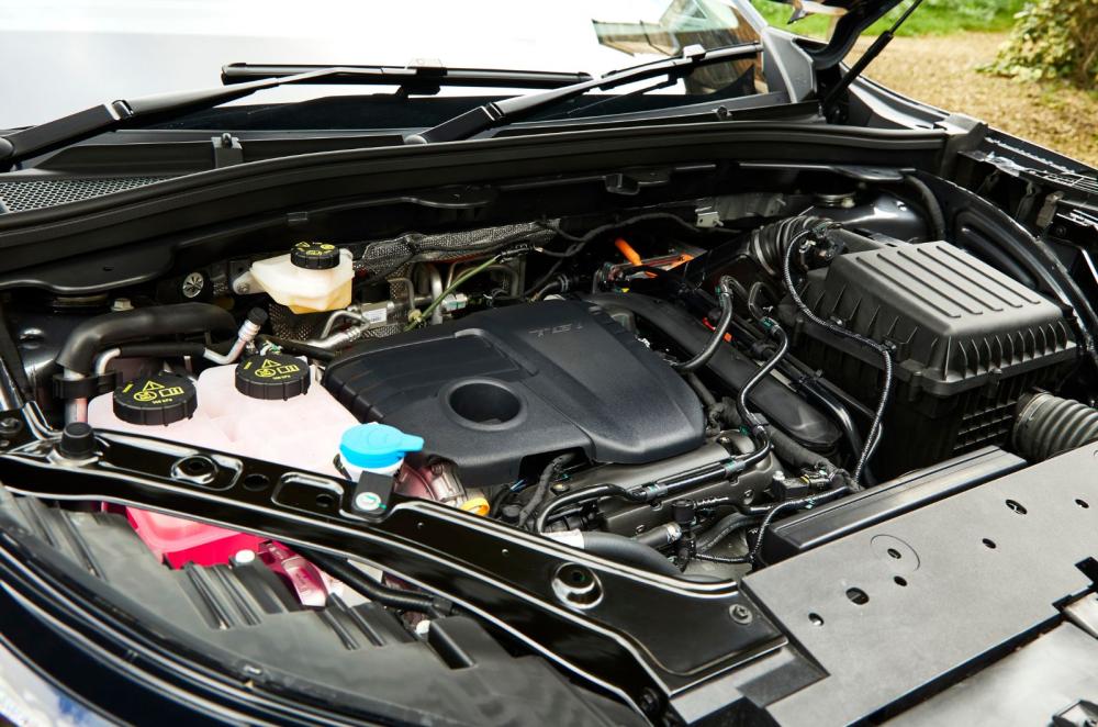MG S9 PHEV engine bay