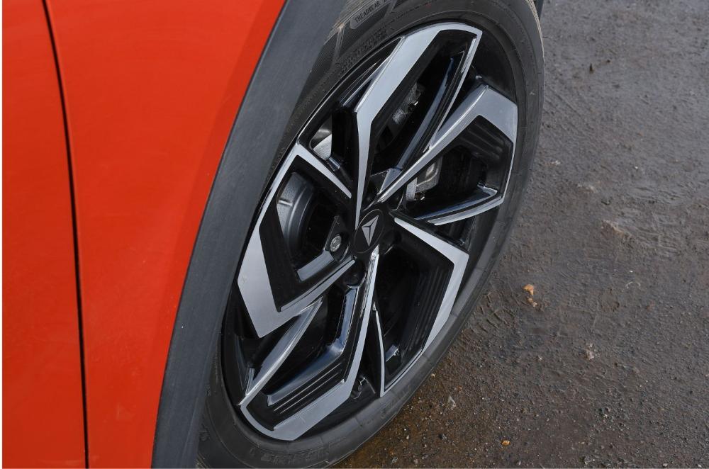 Changan Deepal S07 exterior details