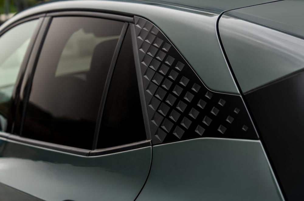 Cupra Born exterior details