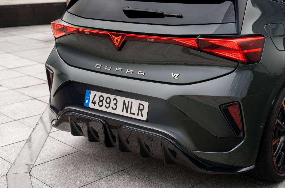 Cupra Born exterior details
