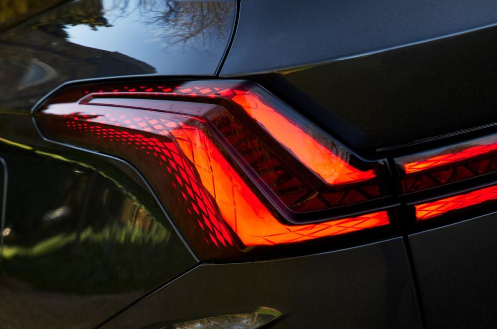 MG S9 PHEV exterior still rear details