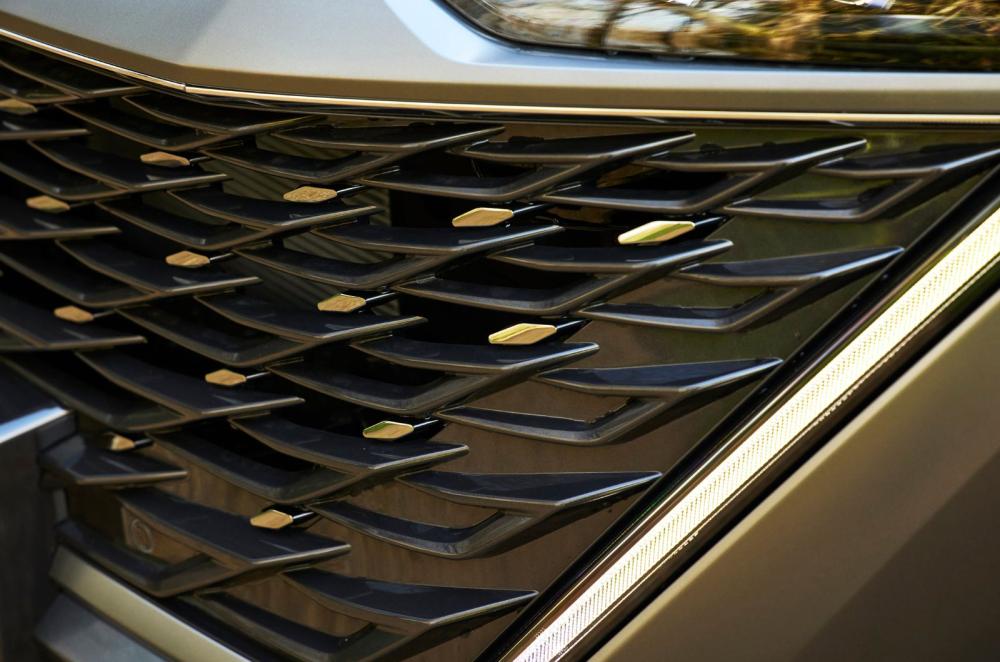 MG S9 PHEV exterior still front detail