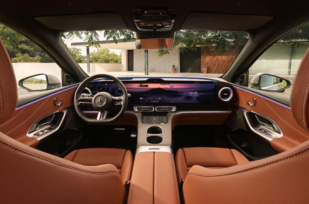 2026 Mercedes GLC Electric interior