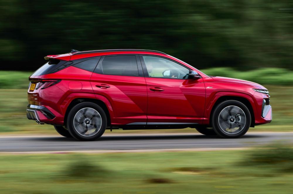 Hyundai Tucson side dynamic