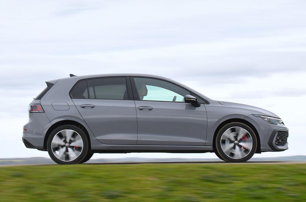 Golf GTE side dynamic