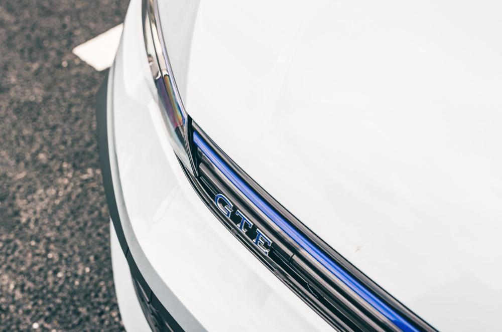 Volkswagen Golf GTE exterior details