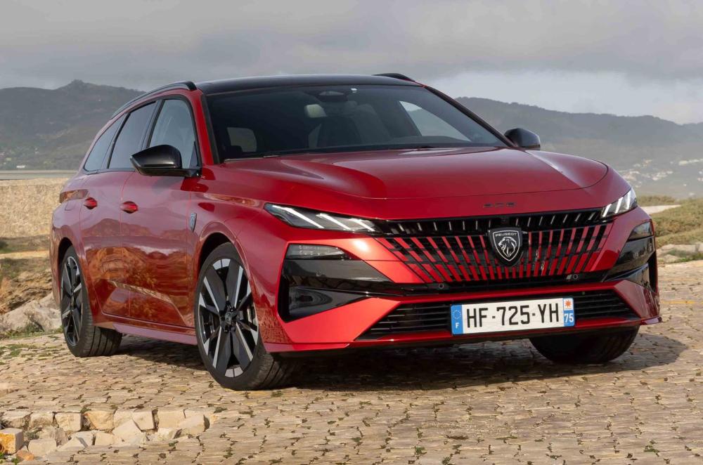 Peugeot 308 SW exterior front