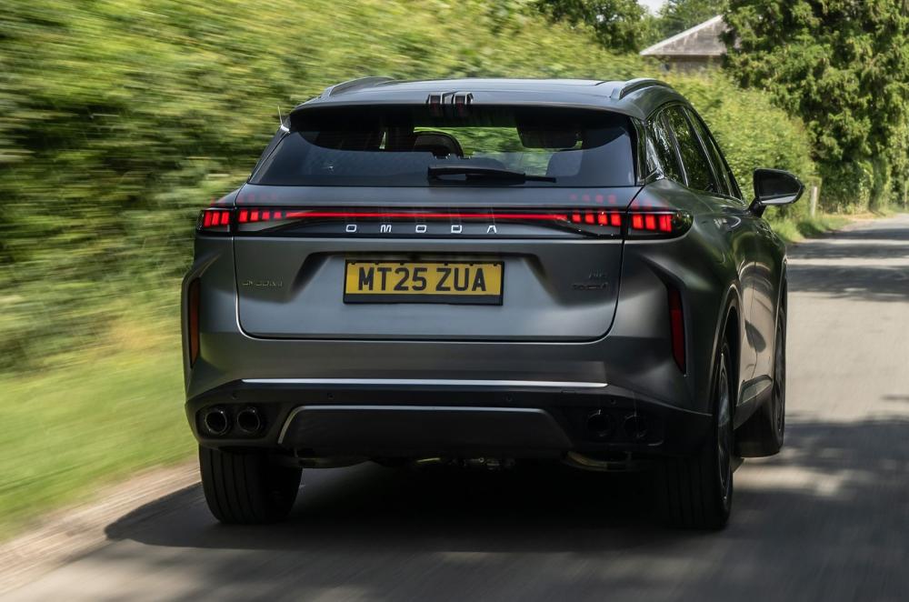 Omoda 9 rear dynamic