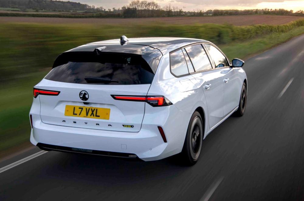 Vauxhall Astra Sports Tourer GSE rear dynamic