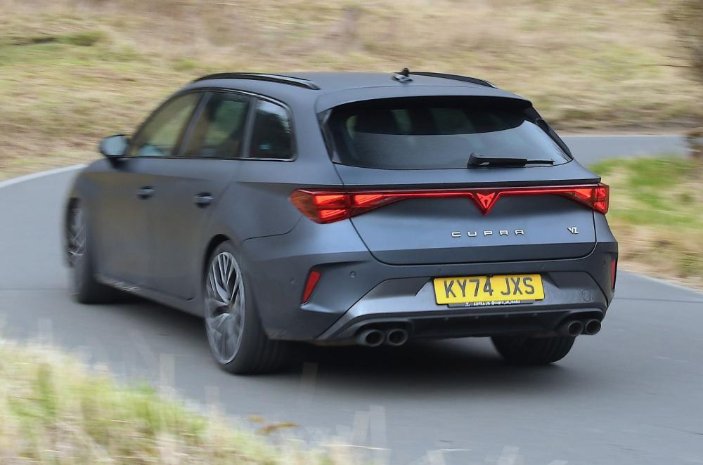 Cupra Leon estate rear dynamic