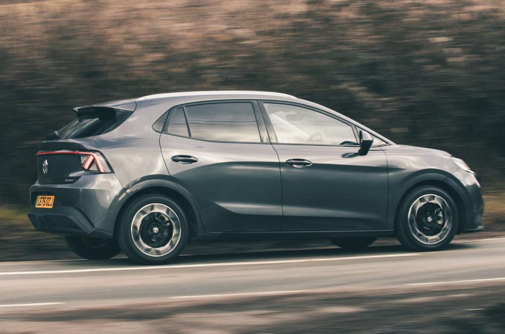 MG4 Urban side profile dynamic