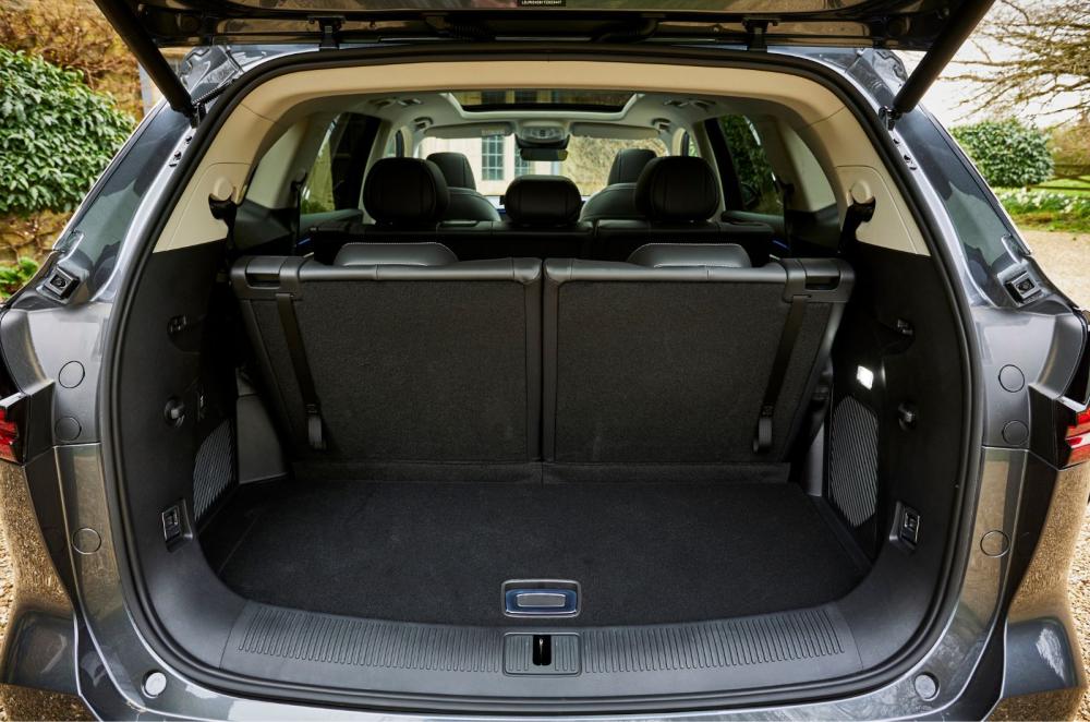 MG S9 PHEV boot space