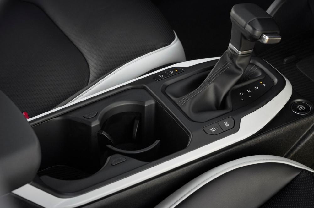 Kia K4 interior details