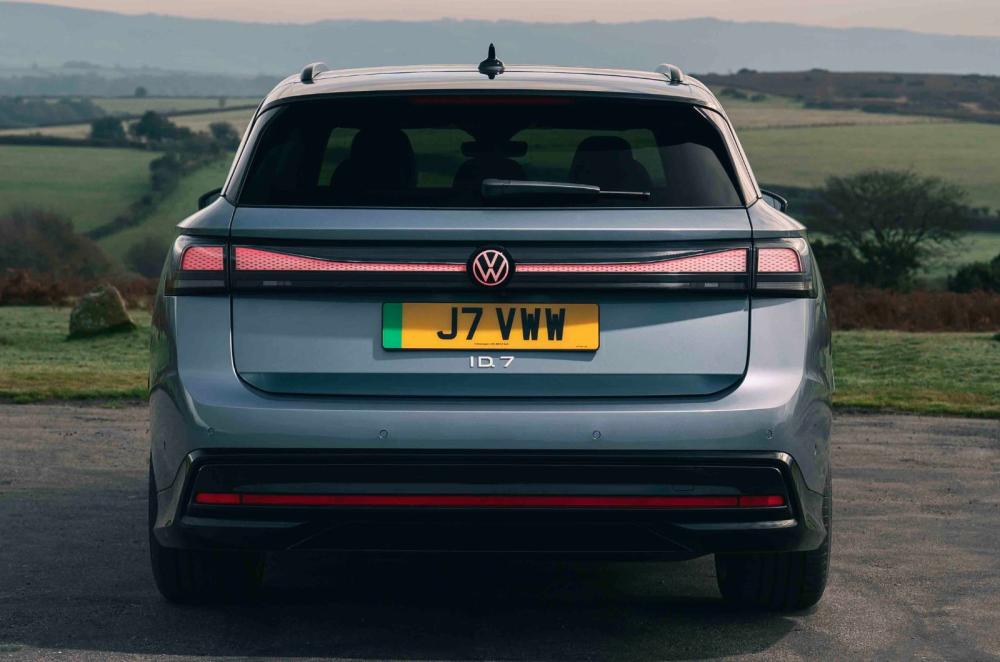 Volkswagen ID 7 exterior details