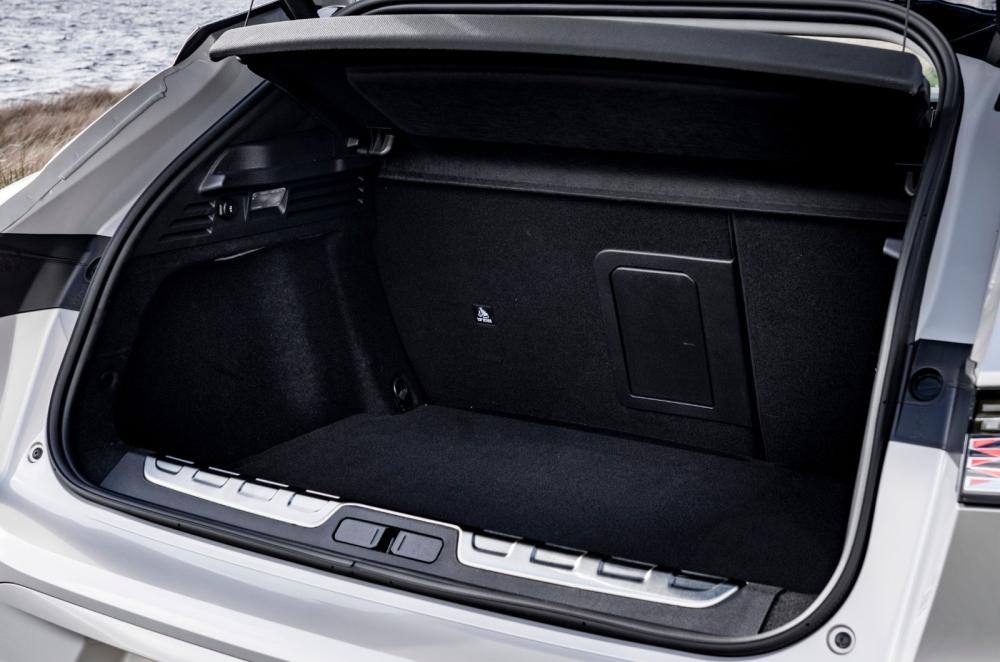 DS No 4 E-Tense boot