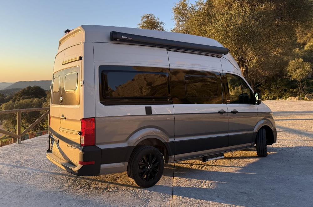 Volkswagen Grand California side profile still