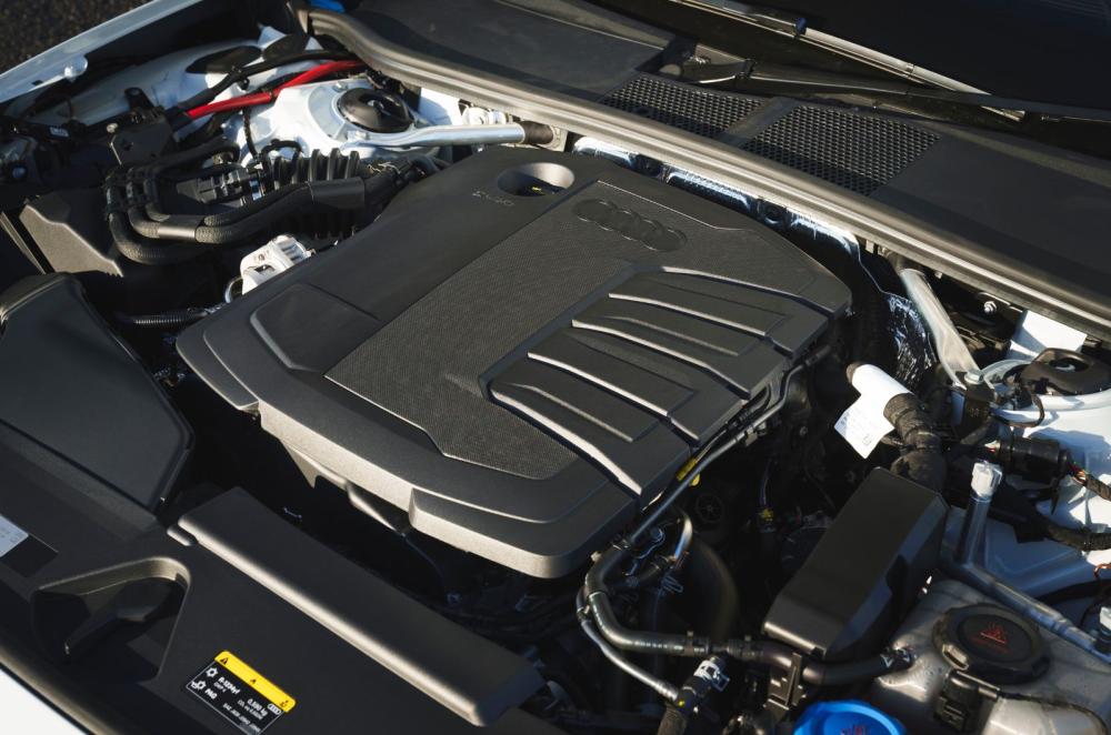 Audi A5 Avant engine bay