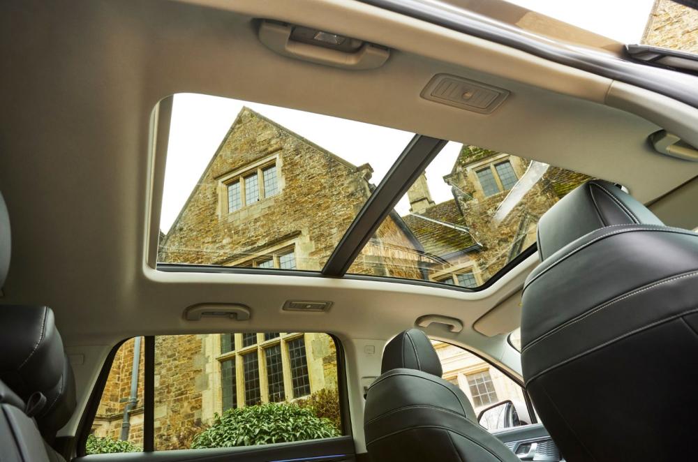 MG S9 PHEV interior details