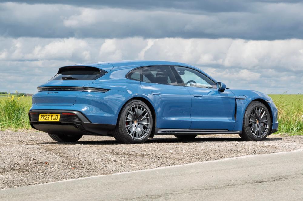 Porsche Taycan Sport Turismo GTS exterior still