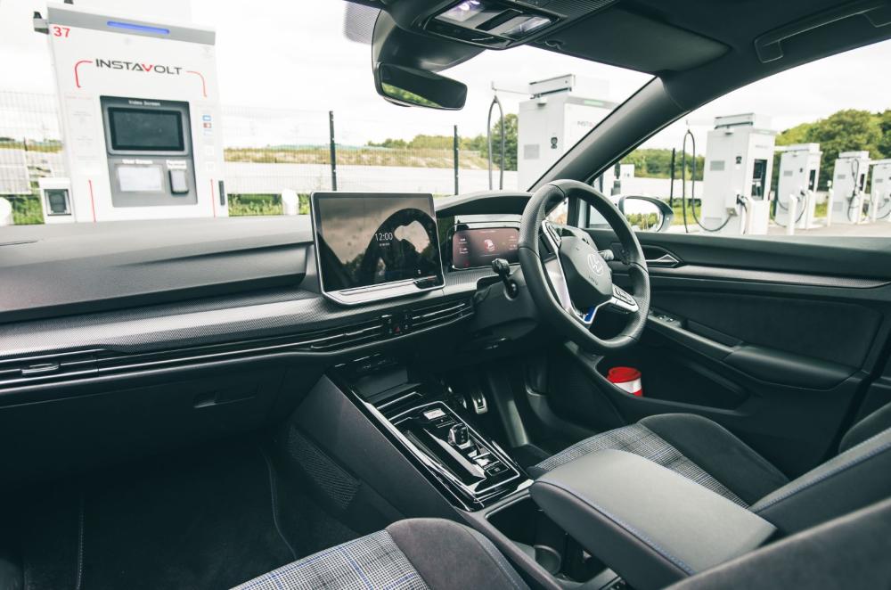 Volkswagen Golf dashboard