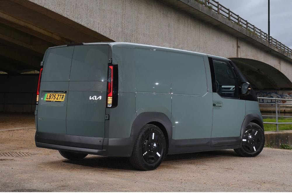 2025 Kia PV5 rear static