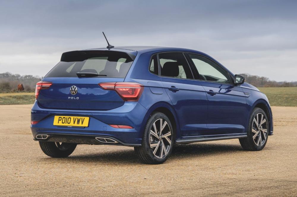 Volkswagen Polo Black Edition exterior still rear