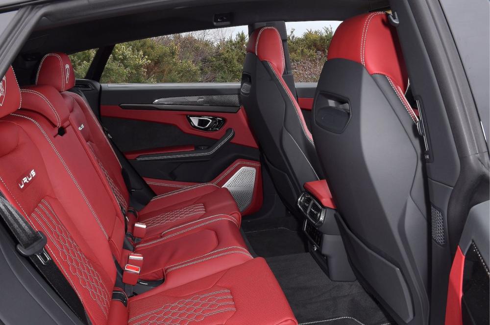 Lamborghini Urus interior rear seats