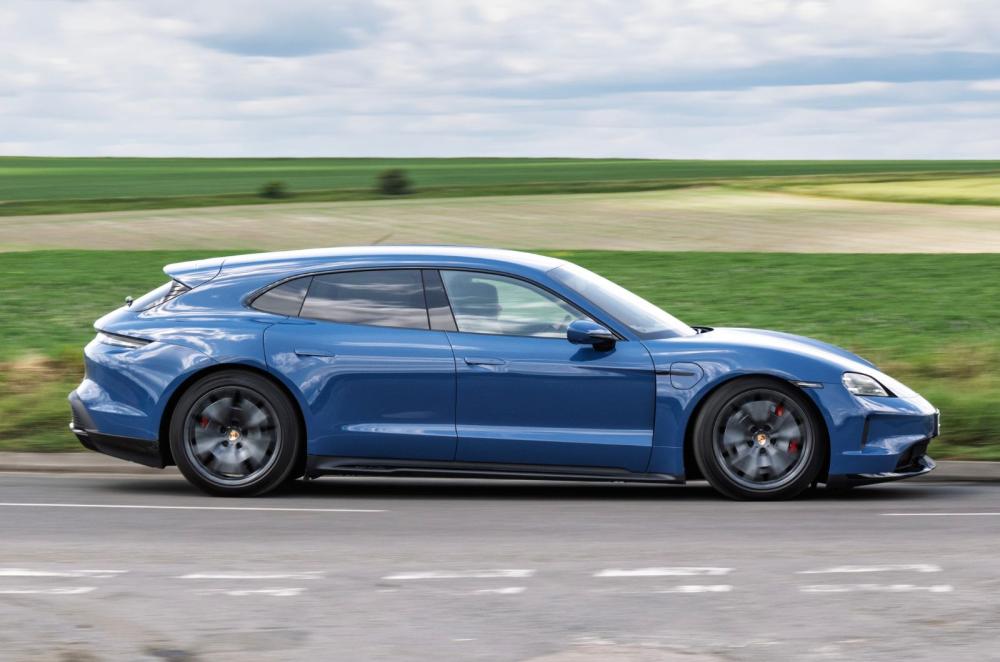Porsche Taycan Sport Turismo GTS side profile dynamic