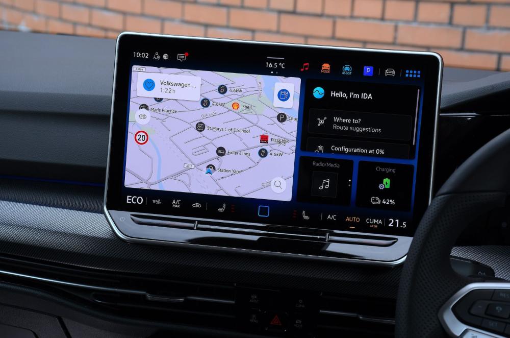 Golf GTE interior details
