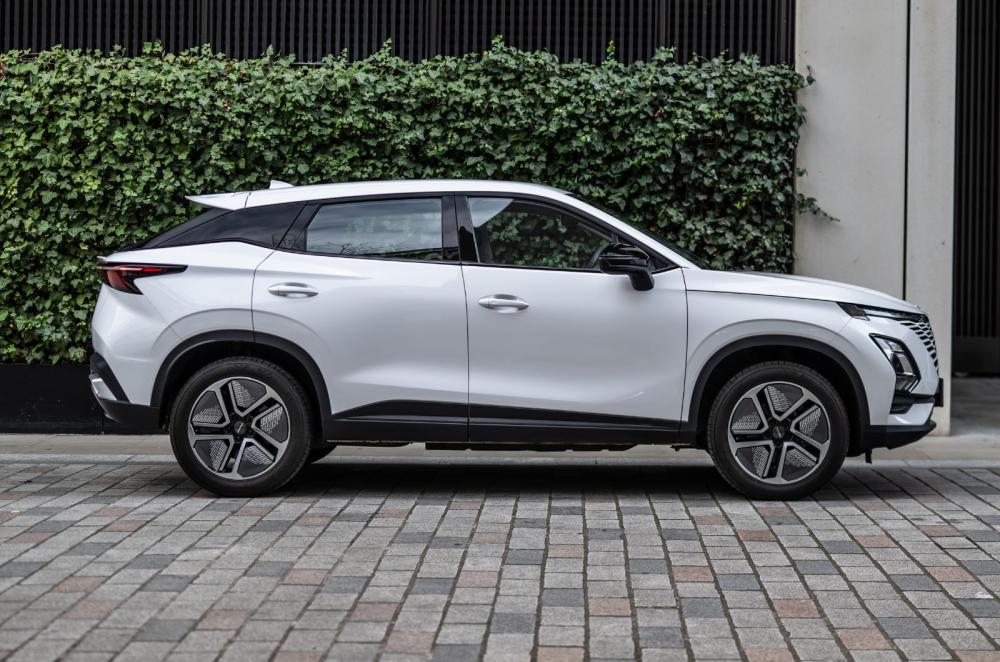 Omoda 5 exterior stills