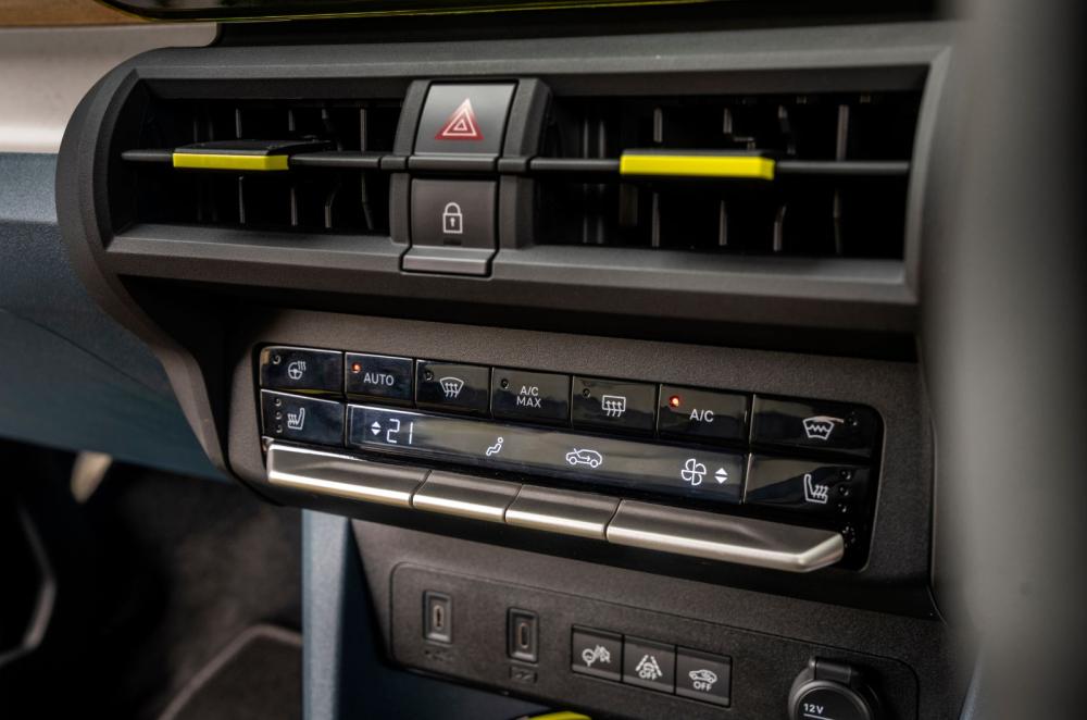 Fiat Grande Panda hybrid interior details