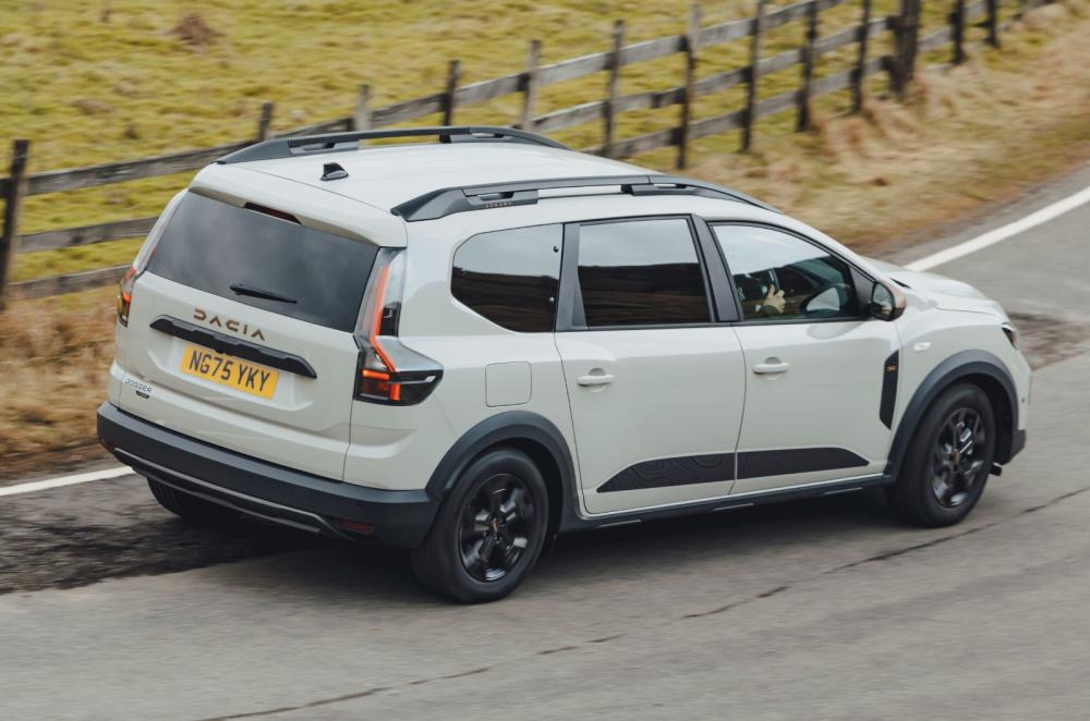 2026 Dacia Jogger rear dynamic