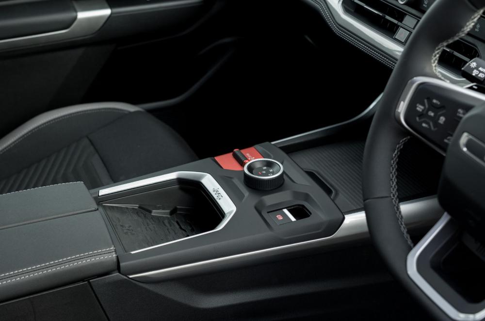 Jeep Compass interior details