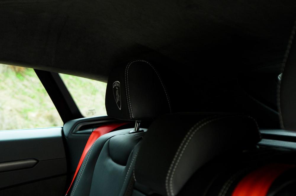 Lamborghini Urus interior details