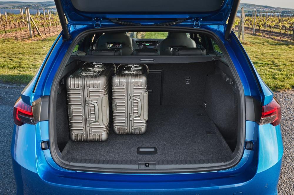 2026 Skoda Octavia Estate boot
