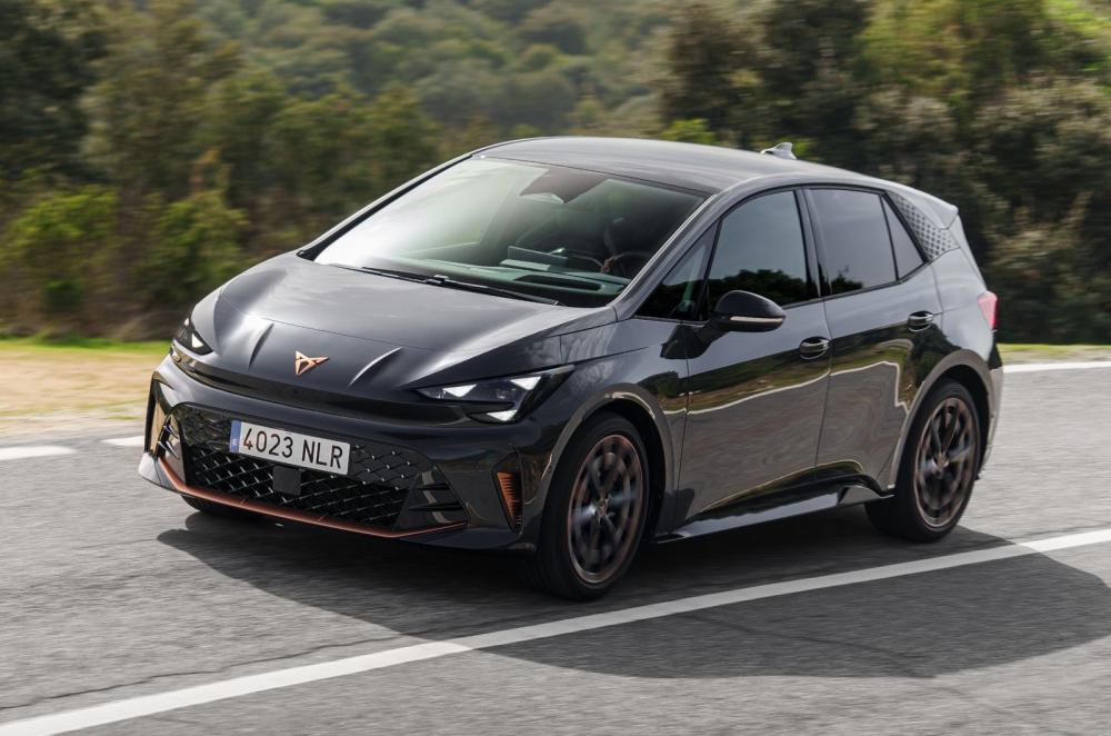 Cupra Born front dynamic
